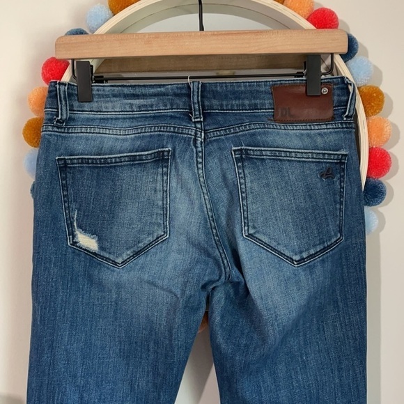 DL1961 Riley Boyfriend Jeans - Picture 6 of 9